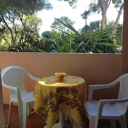 De La Hotel 2*