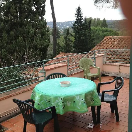 Hotel De La La Croix-Valmer