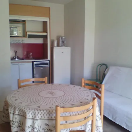 De La Hotell