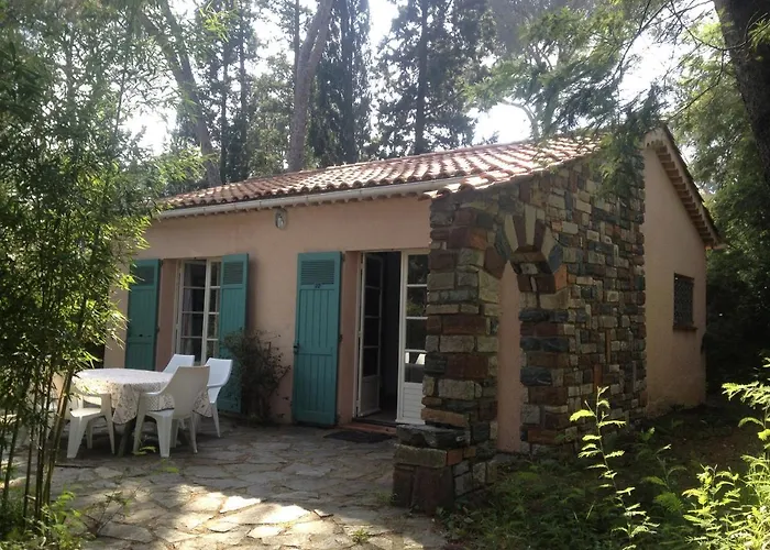 Hotel De La