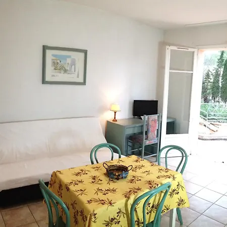 De La La Croix-Valmer