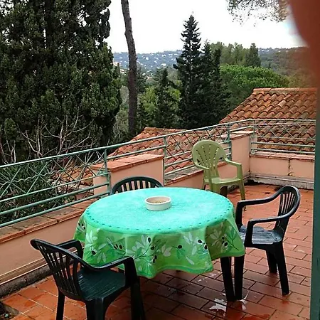 Hotel De La La Croix-Valmer